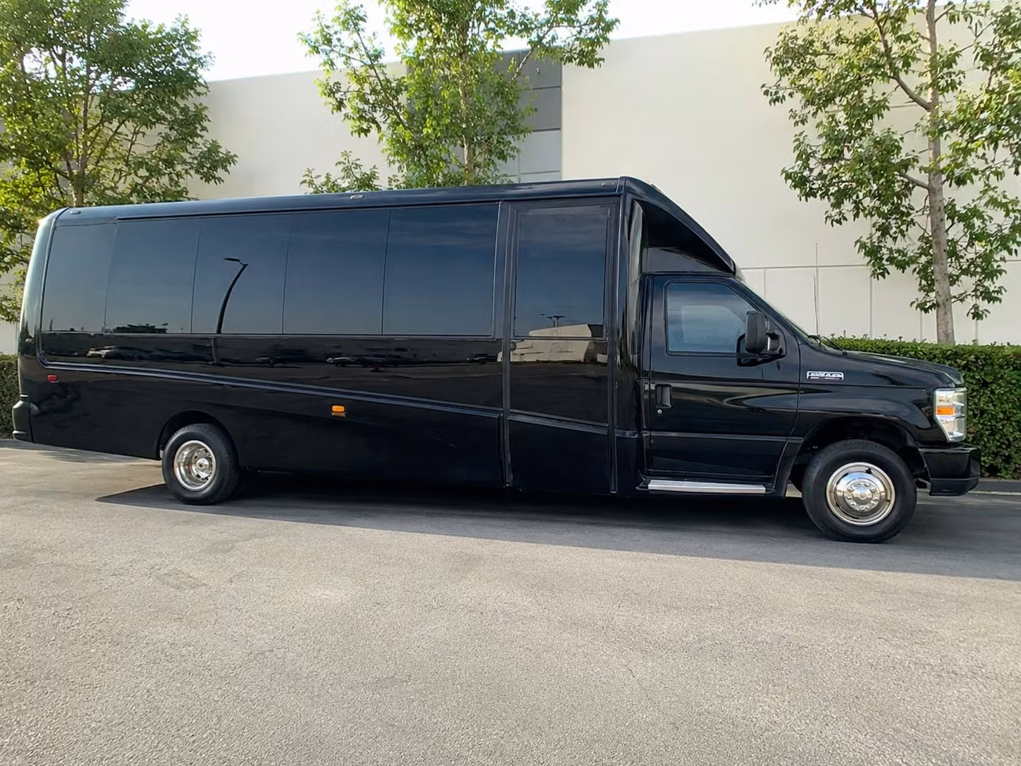 18 passenger minibus